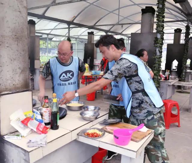 施軍 財務(wù)總監(jiān) 施軍 財務(wù)總監(jiān)